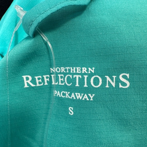 Northern Reflections Full Zip Packable Windbreaker Jacket - Picture 6 of 14